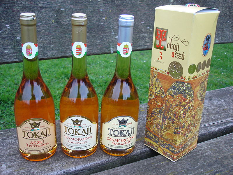 Tokaji Aszú: Hungary’s Liquid Gold –  National Wine